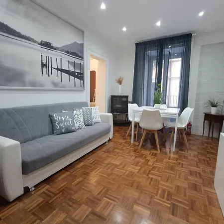 Apartment La Casa Di Carta In Piazza Stesicoro Catania